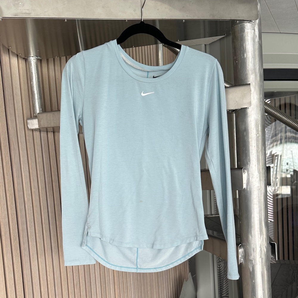 Nike Women's Light Blue Long Sleeve Top
